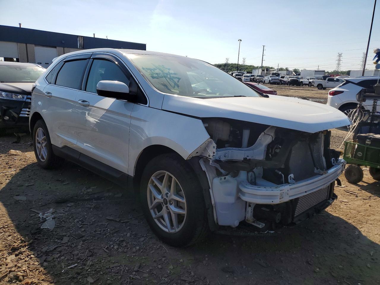 2023 Ford Edge Sel - Image 4