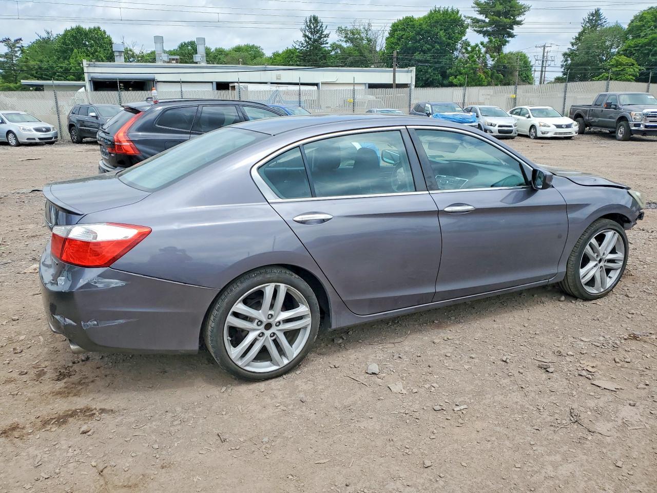 2014 Honda Accord Sport - Image 3