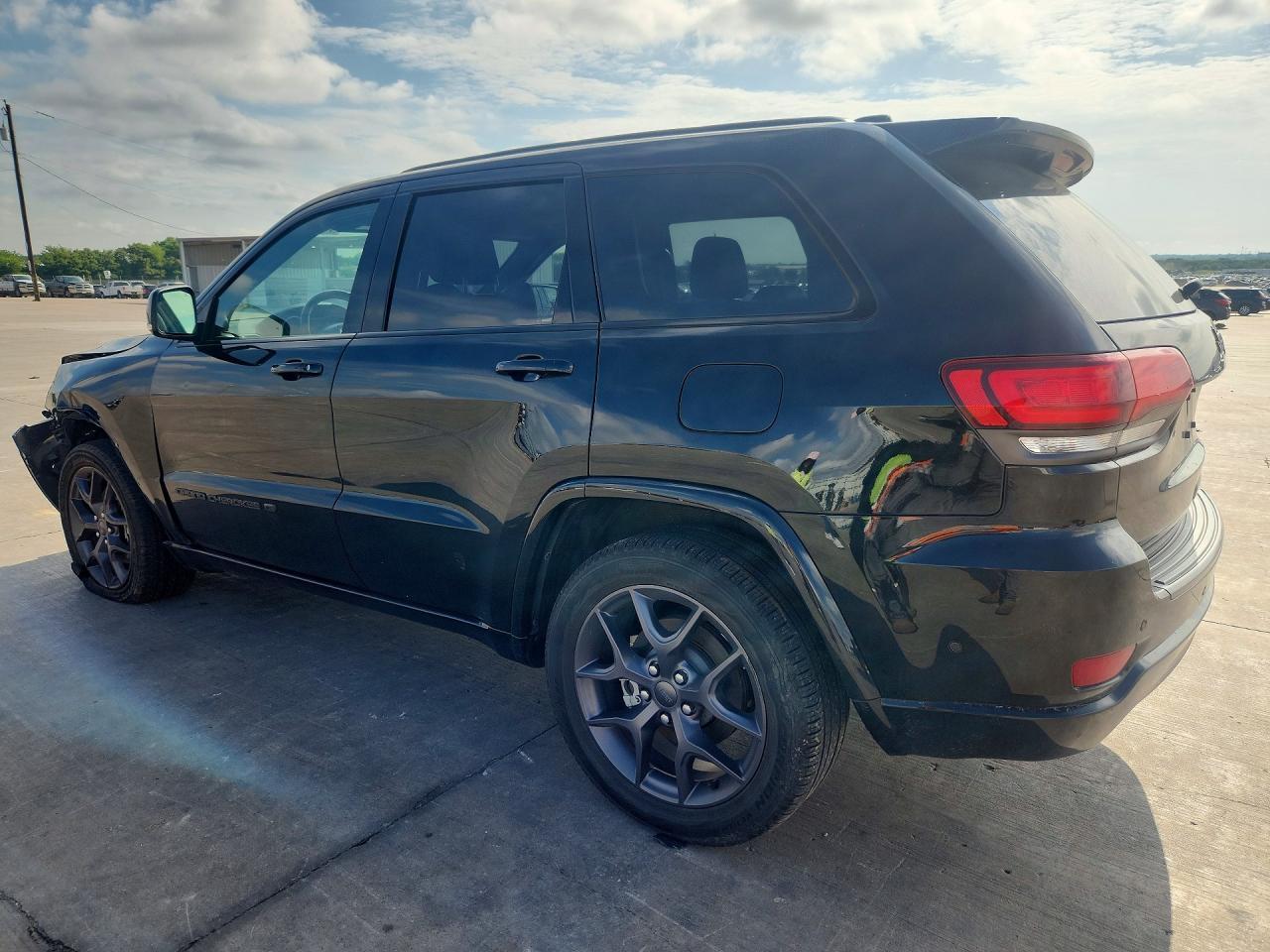 2021 Jeep Grand Cherokee - Image 2