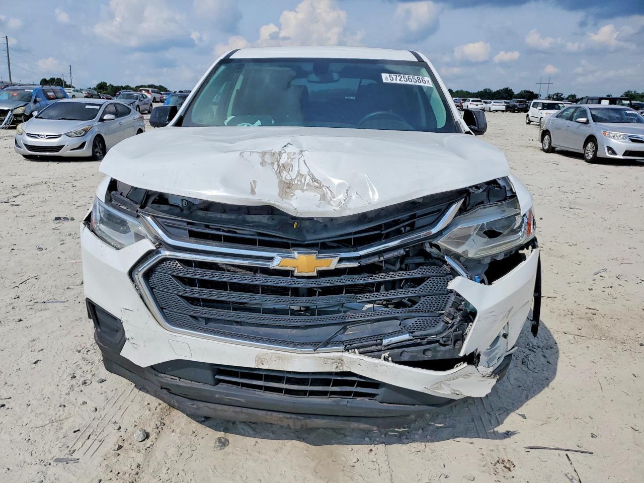 2021 Chevrolet Traverse Ls - Фото 5
