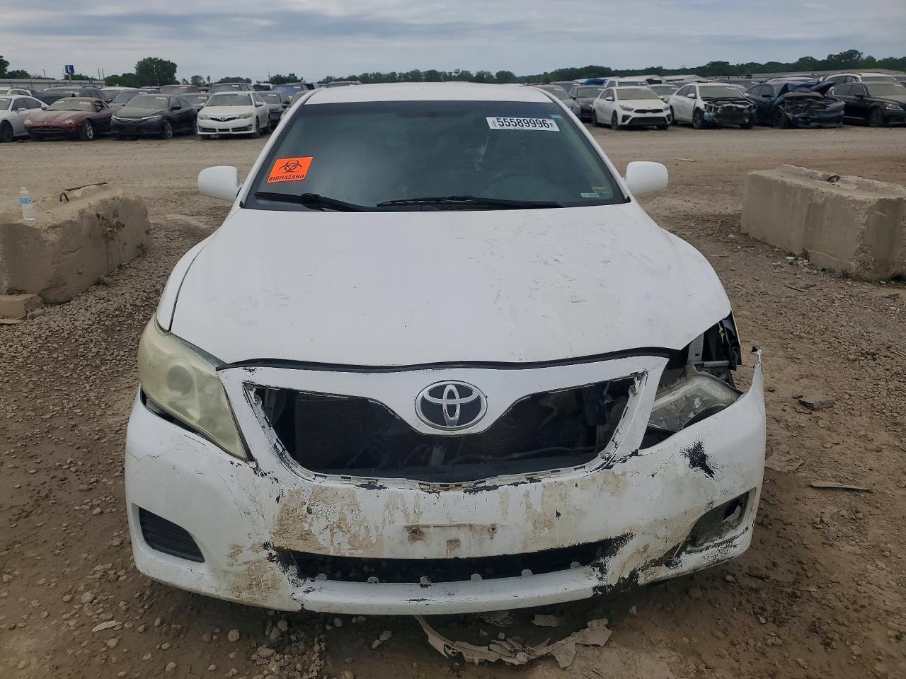 2011 Toyota Camry Le - Фото 5