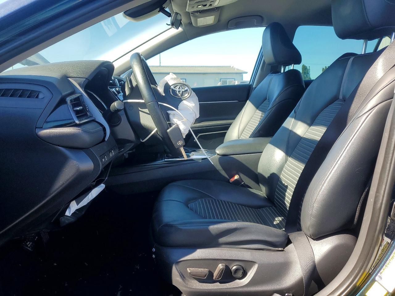2020 Toyota Camry Se - Image 7