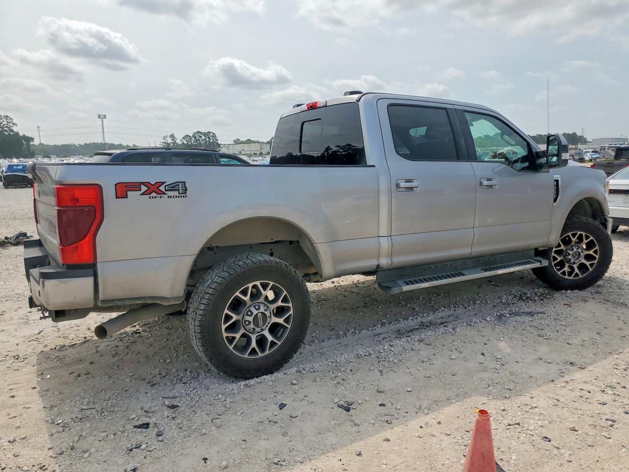 2020 Ford F250 Super Duty - Фото 3