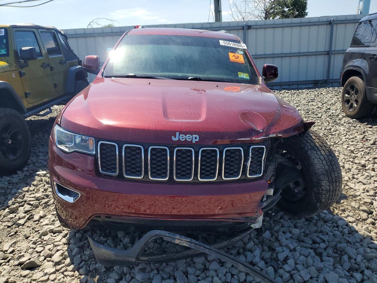 2019 Jeep Grand Cherokee Laredo - Image 5