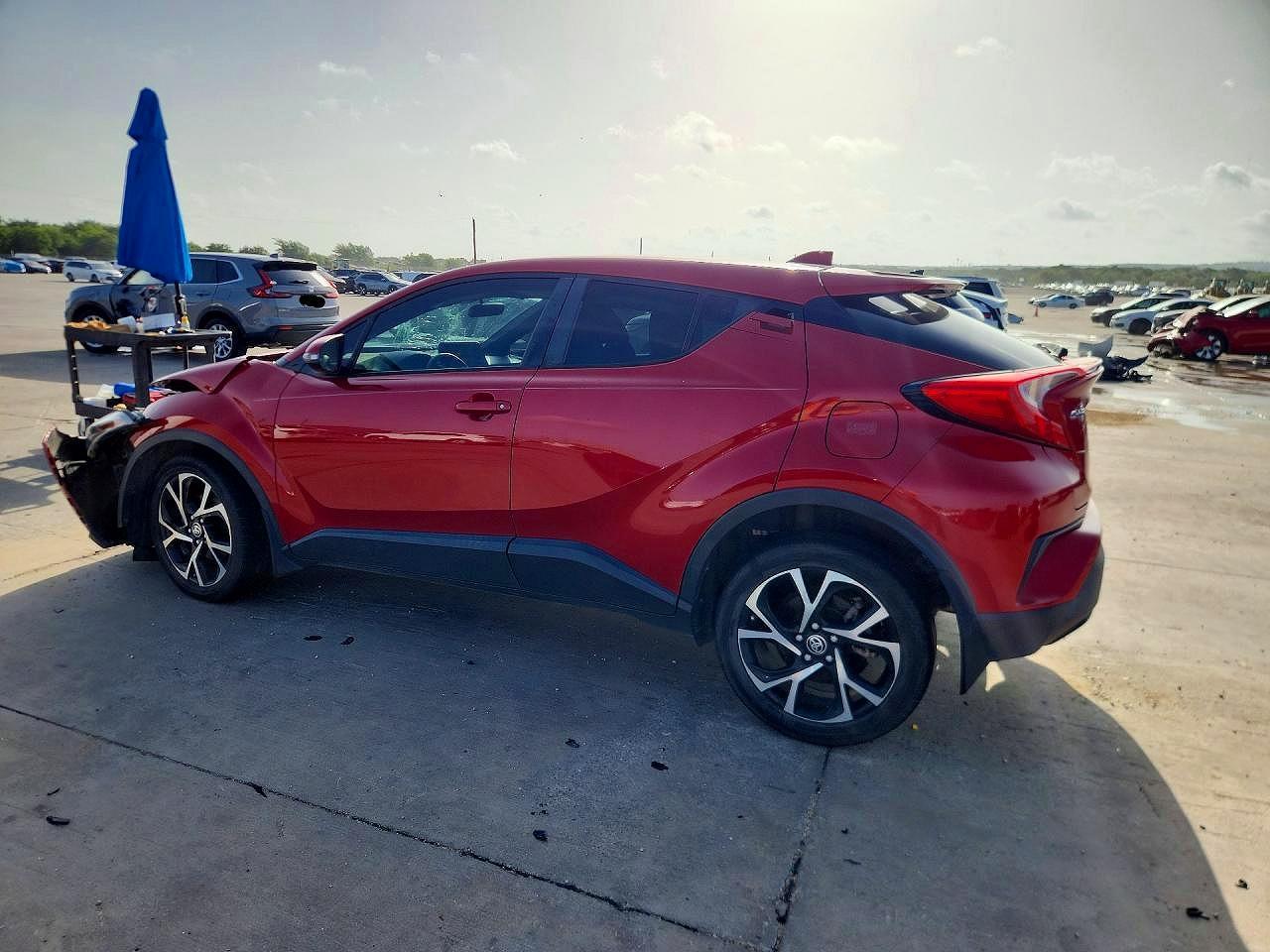2021 Toyota C-Hr Xle - Фото 2
