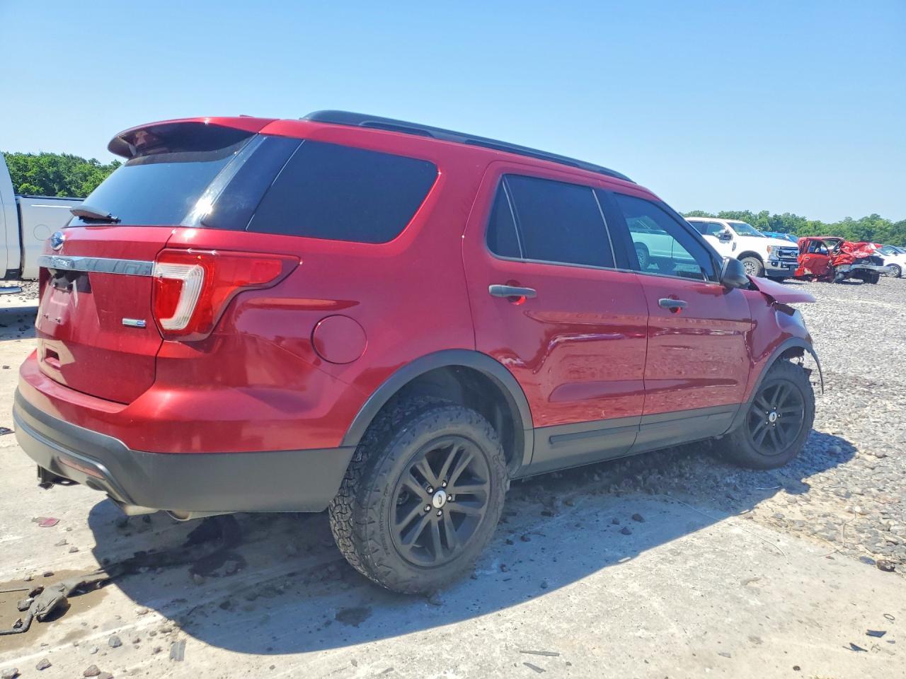 2017 Ford Explorer - Фото 3