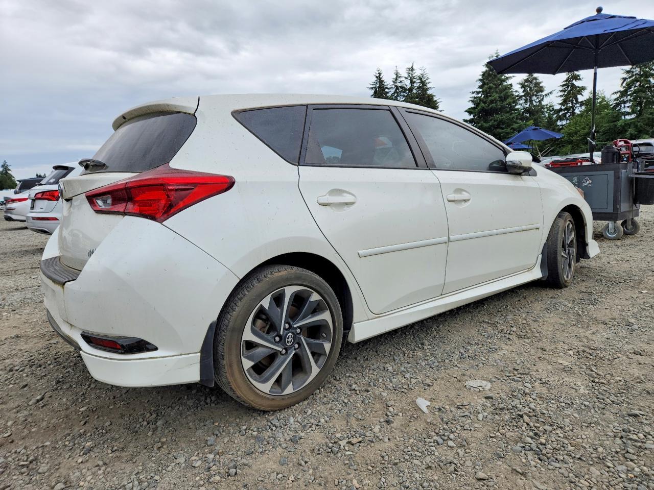 2016 Scion Im Base - Фото 3