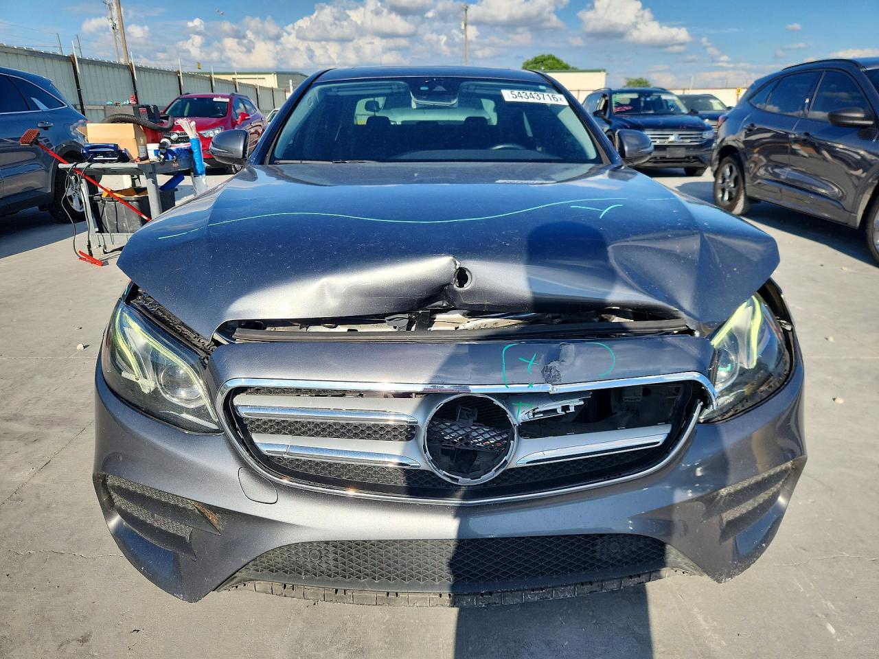 2018 Mercedes-Benz E 300 - Фото 5