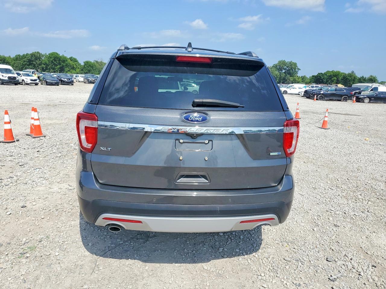 2016 Ford Explorer Xlt - Фото 6