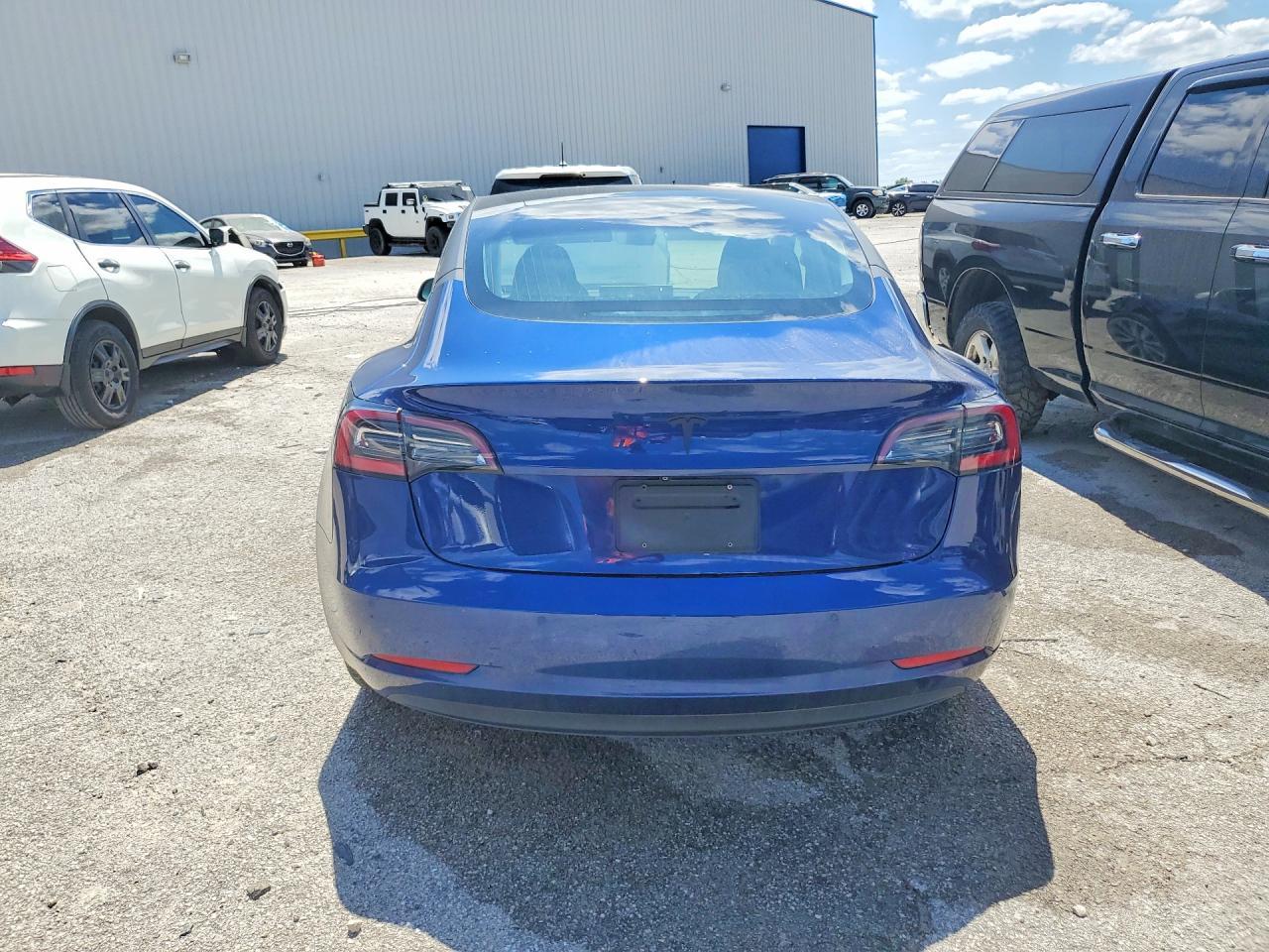 2019 Tesla Model 3 - Фото 6