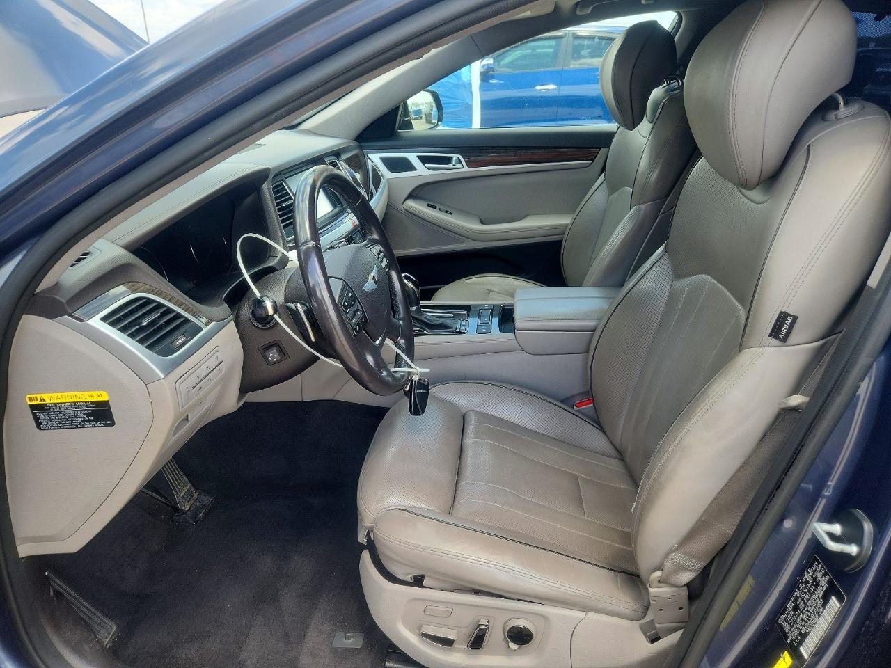 2015 Hyundai Genesis 3.8L - Image 7