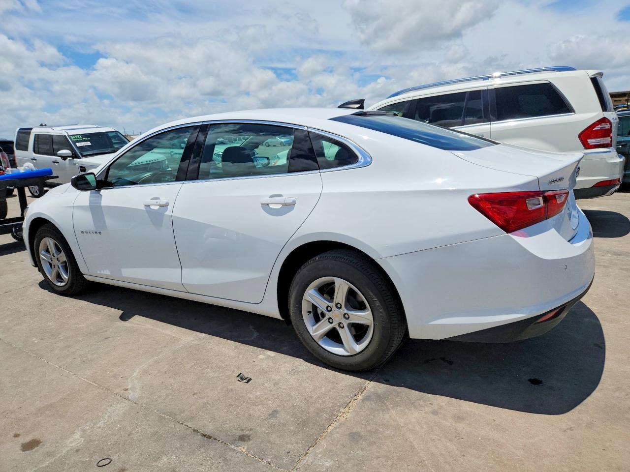 2024 Chevrolet Malibu Ls - Image 2