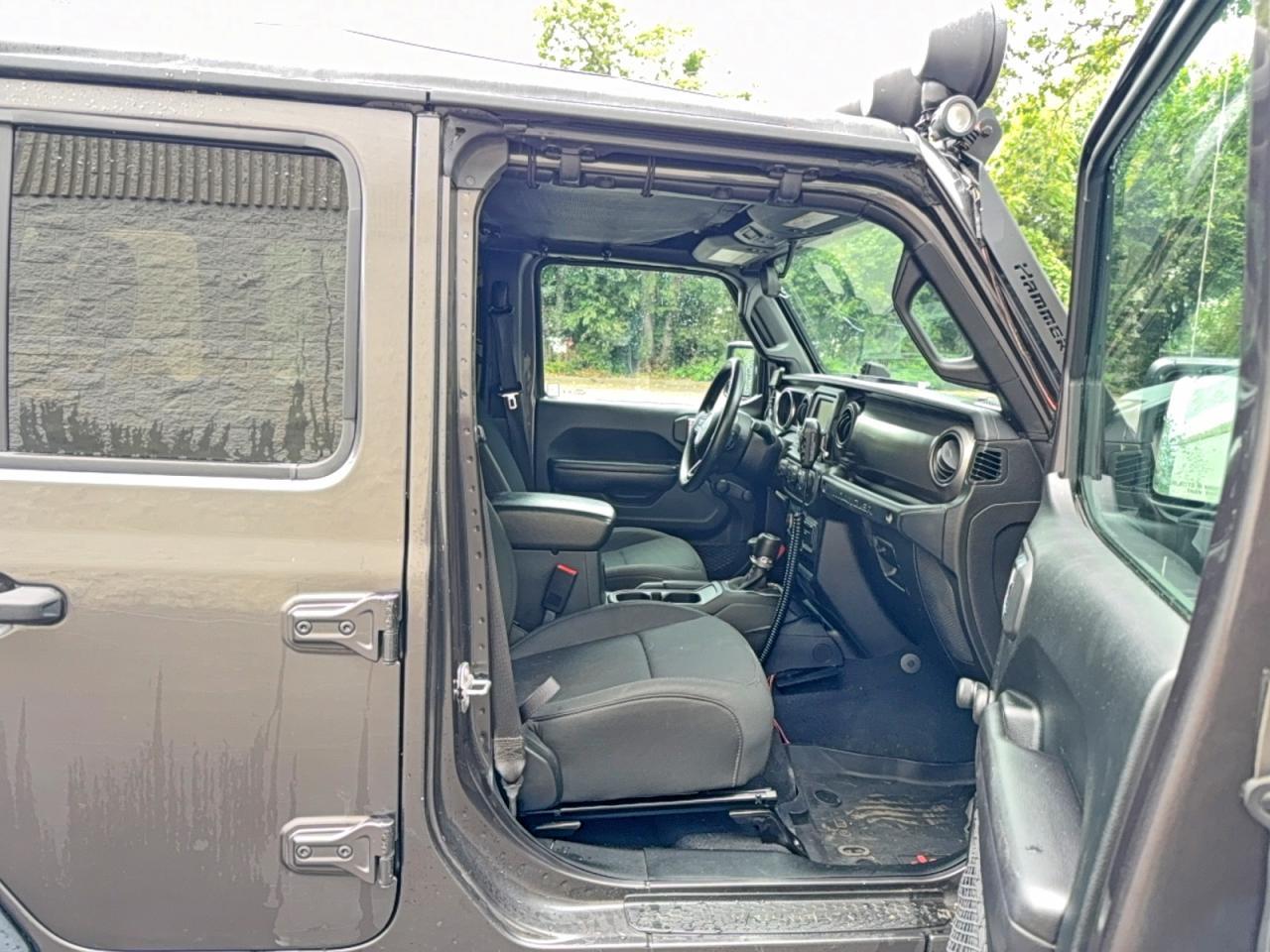 2018 Jeep Wrangler Unlimited Sport - Image 5