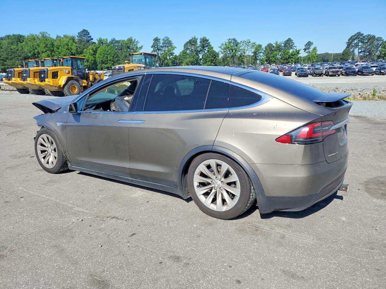 2016 Tesla Model X - Фото 2
