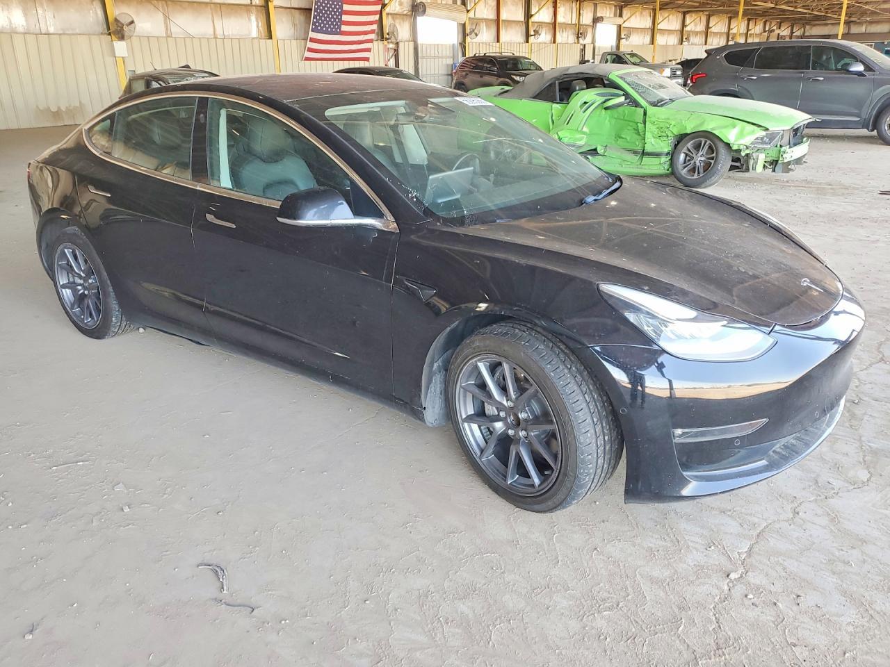 2019 Tesla Model 3 - Фото 4