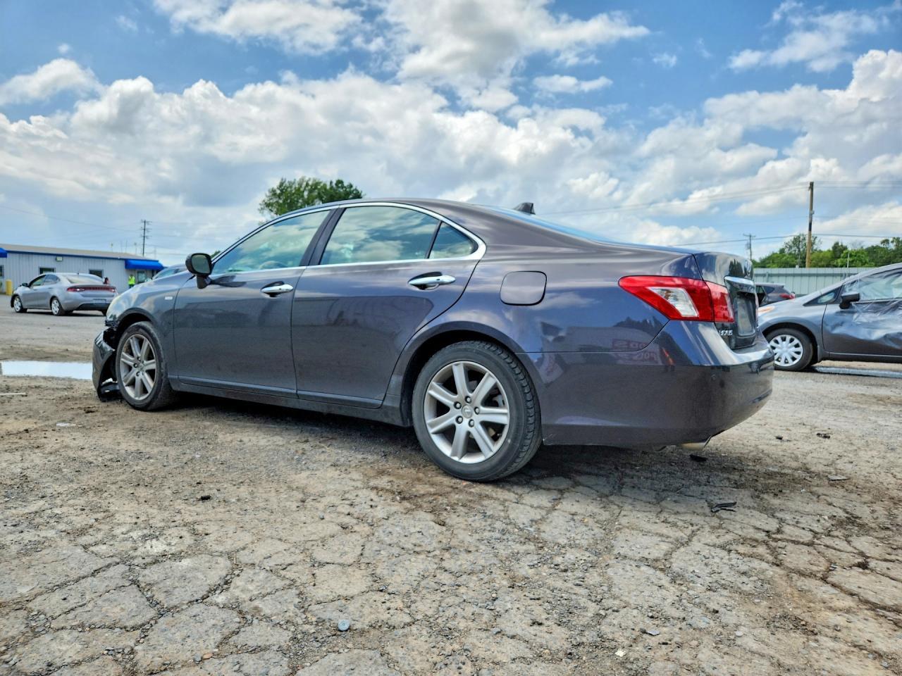 2009 Lexus Es 350 - Image 2