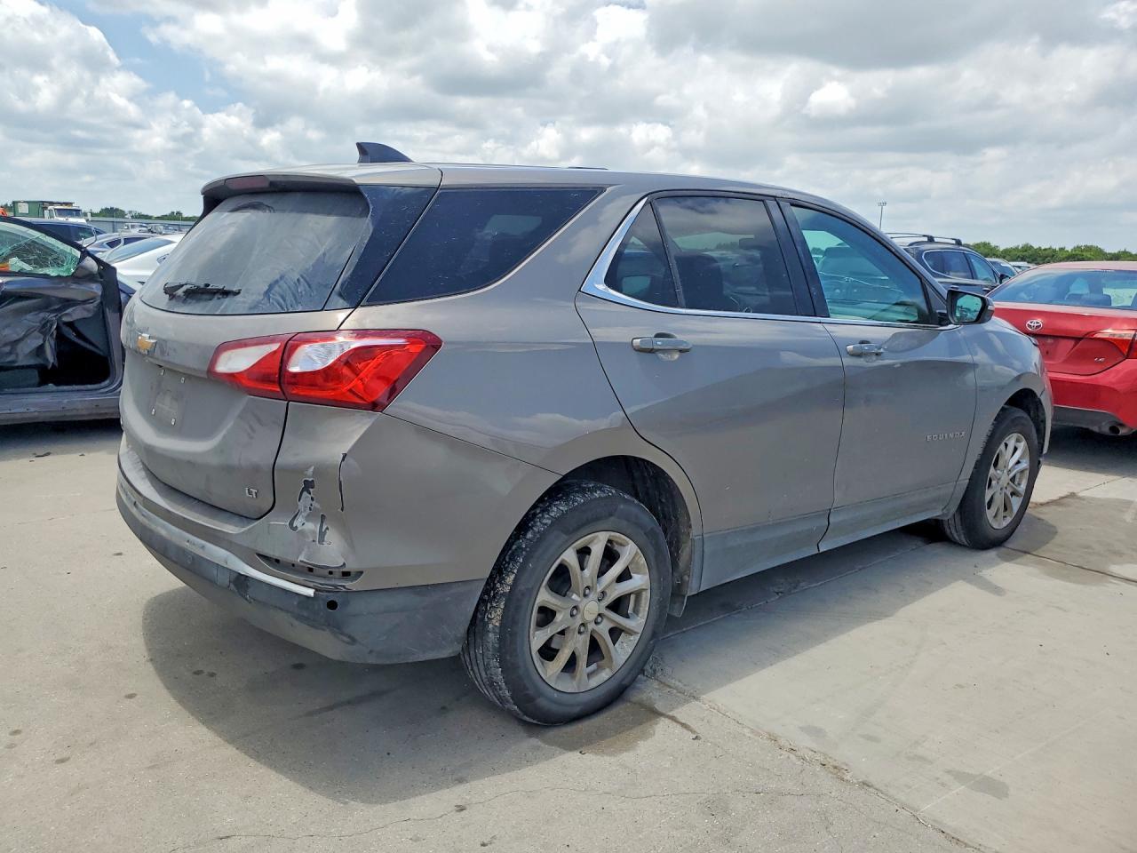 2018 Chevrolet Equinox Lt - Фото 3