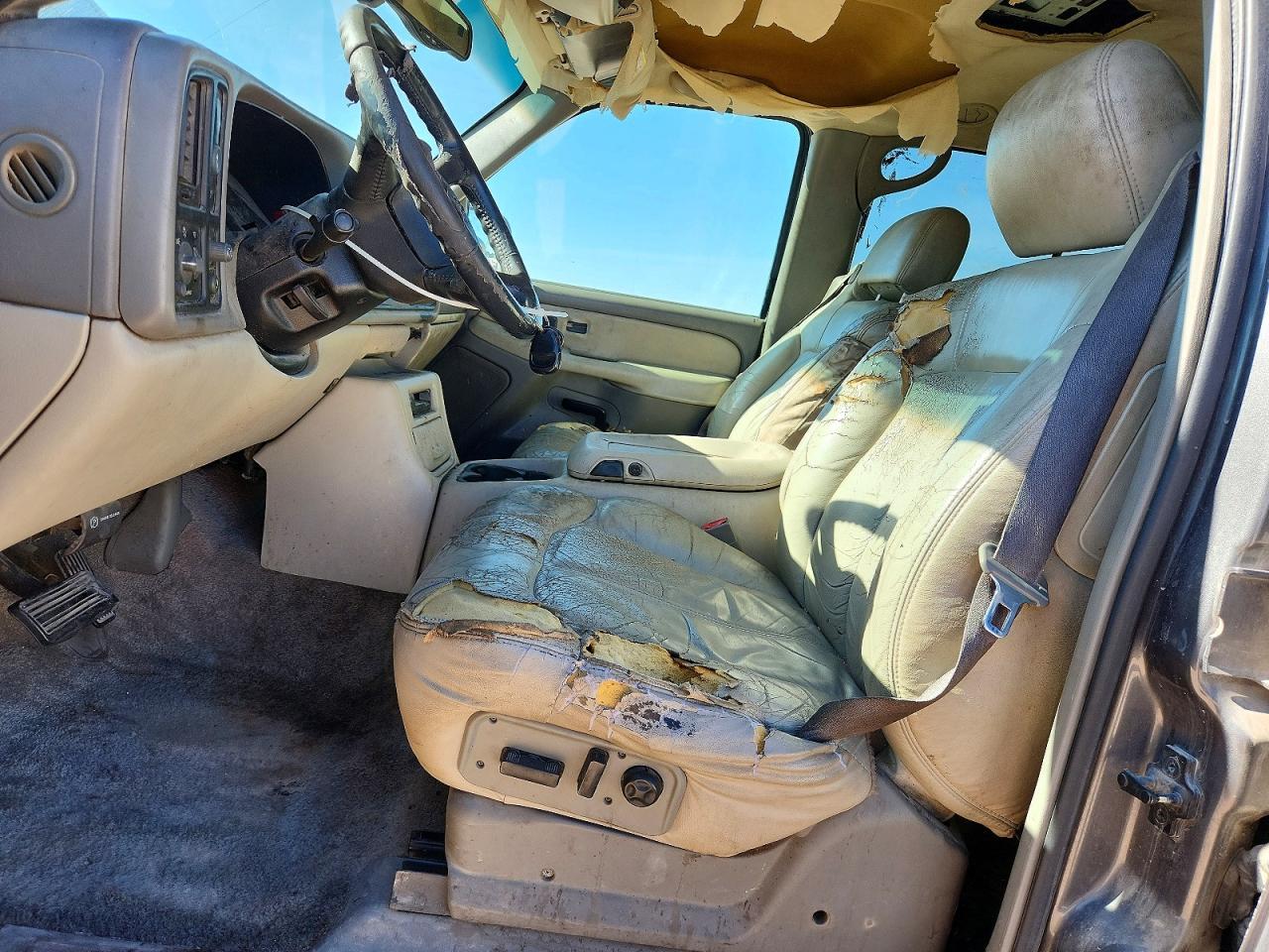 2002 Chevrolet Suburban - Фото 7