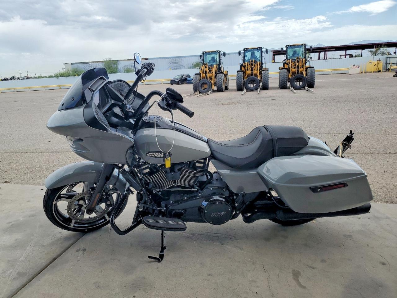 2025 Harley-Davidson Fltrx - Фото 3