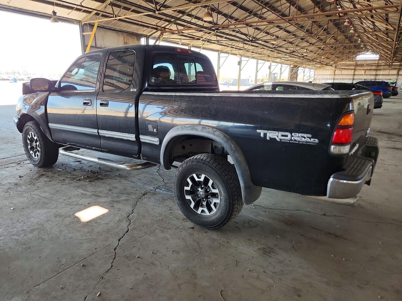2002 Toyota Tundra Sr5 V8 - Фото 2