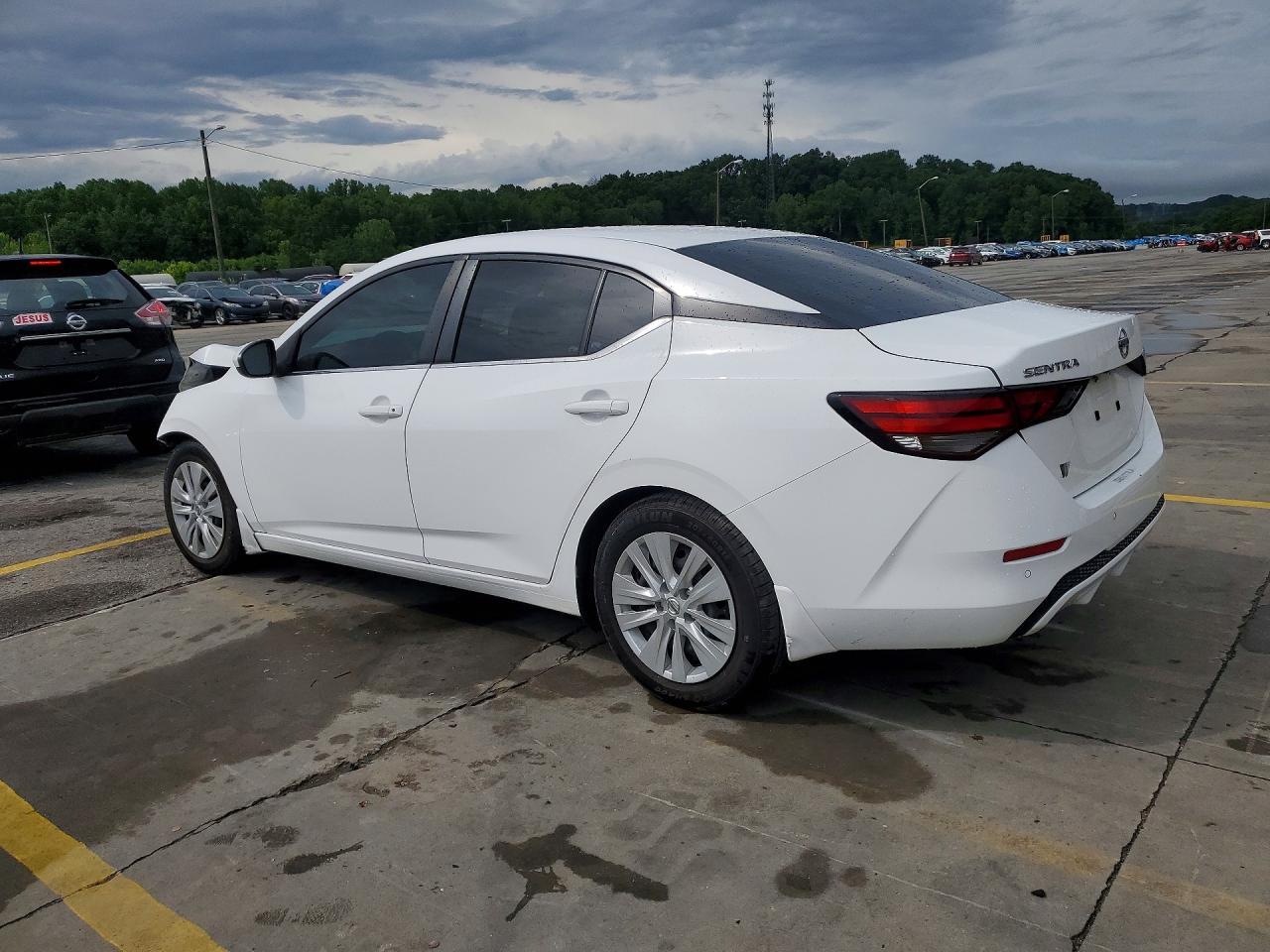 2020 Nissan Sentra S - Фото 2
