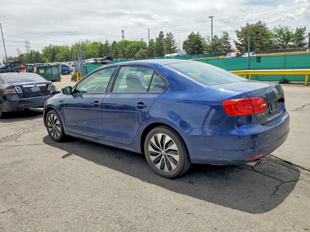 2014 Volkswagen Jetta Base - Фото 2
