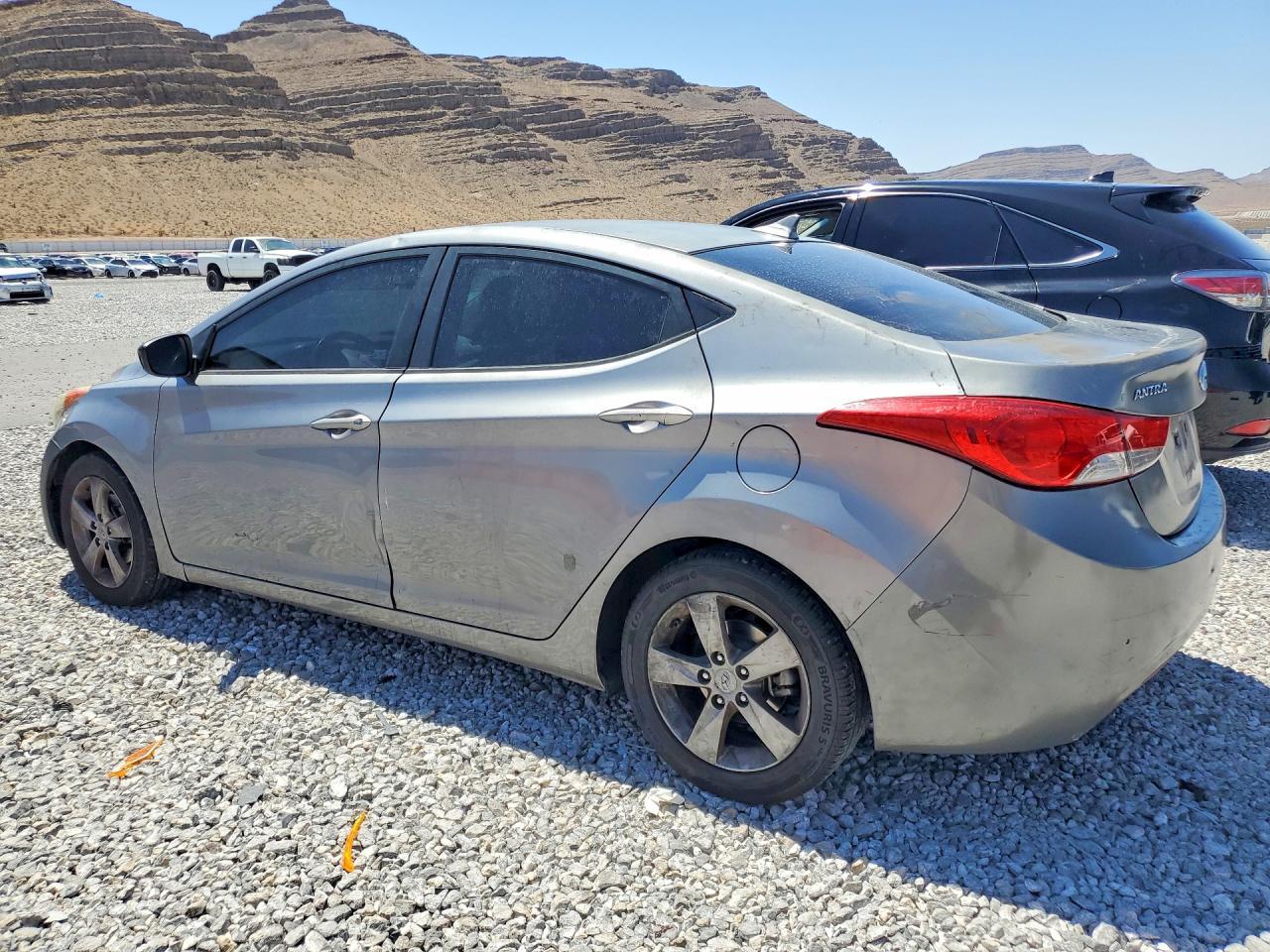 2012 Hyundai Elantra Gls - Image 2