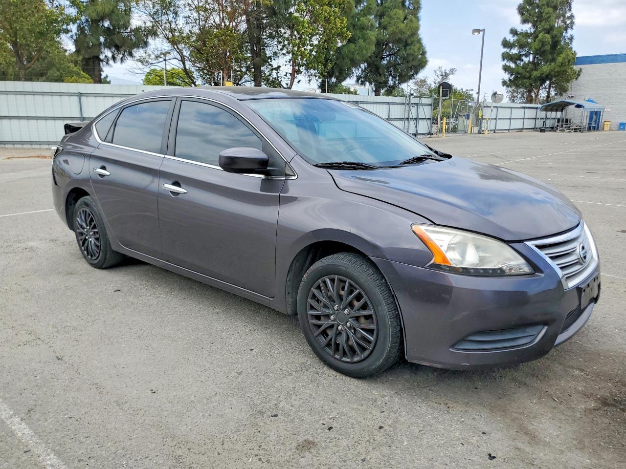 2014 Nissan Sentra S - Фото 4