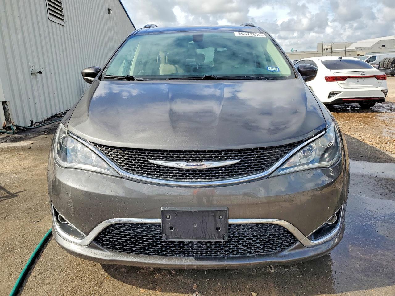 2017 Chrysler Pacifica Touring L - Фото 5