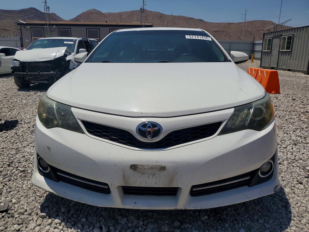 2013 Toyota Camry Se - Фото 5