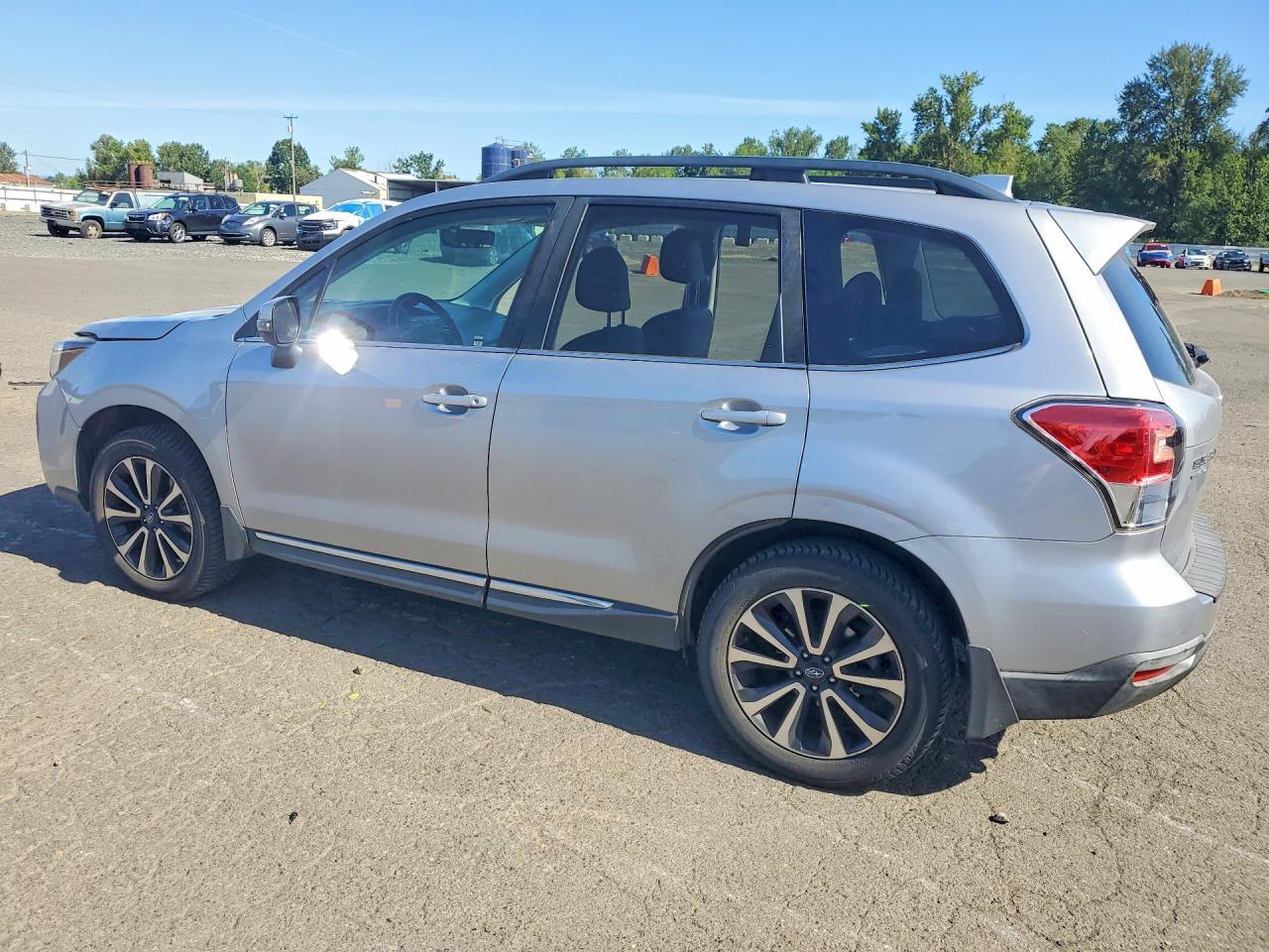 2017 Subaru Forester 2.0Xt Touring - Фото 2