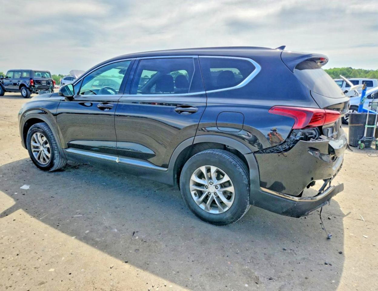 2019 Hyundai Santa Fe Sel 2.4L - Image 2
