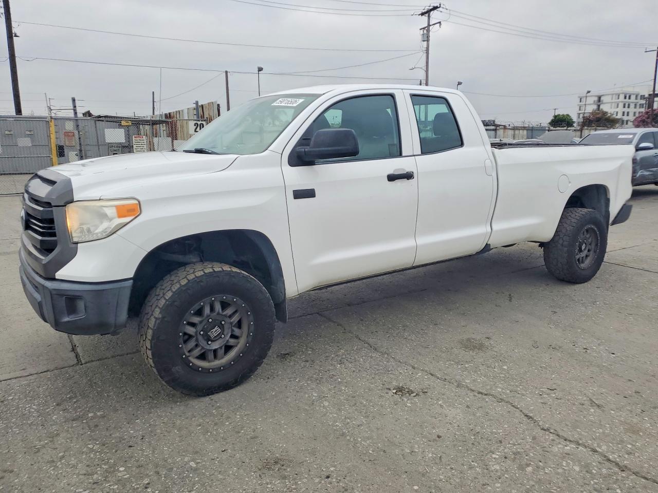 2015 Toyota Tundra Sr