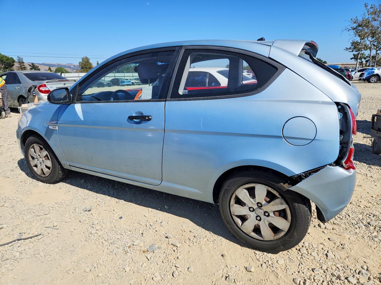 2008 Hyundai Accent Gs - Image 2