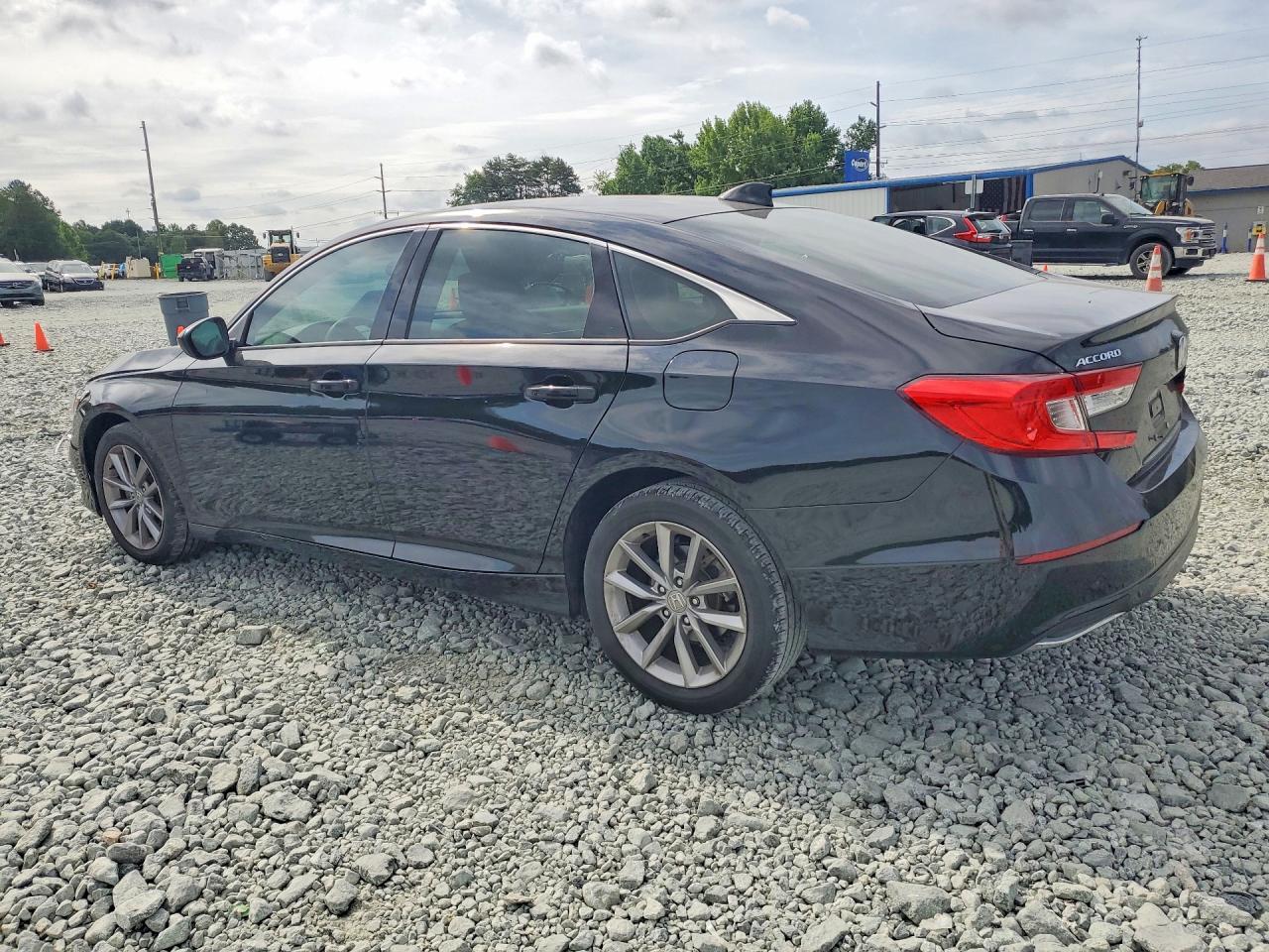 2022 Honda Accord Lx - Фото 2