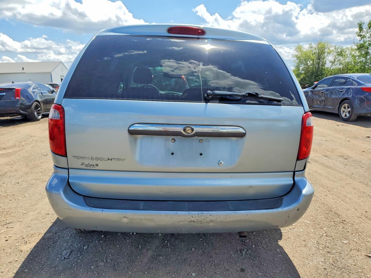2006 Chrysler Town & Country - Фото 6