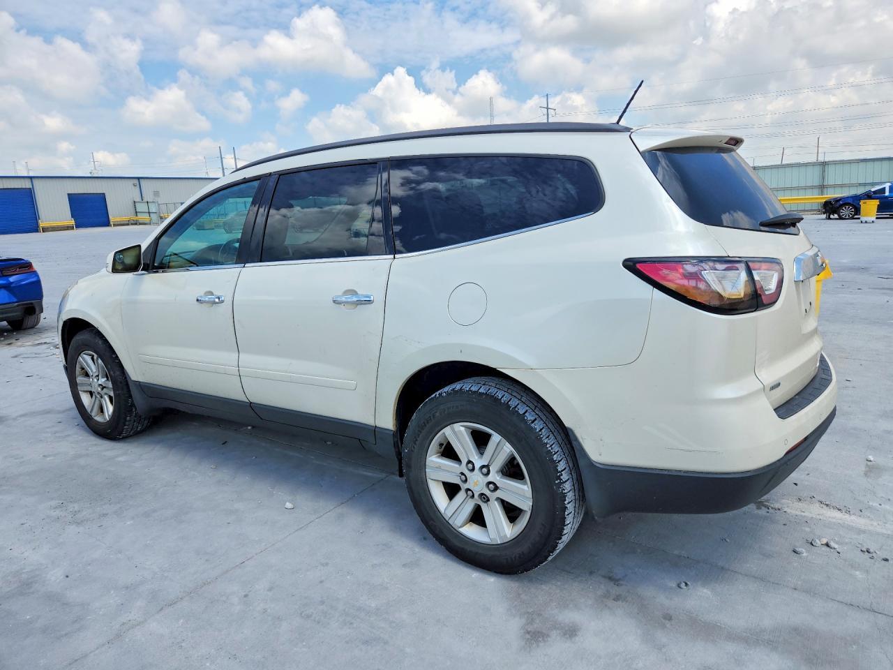 2014 Chevrolet Traverse Lt - Фото 2