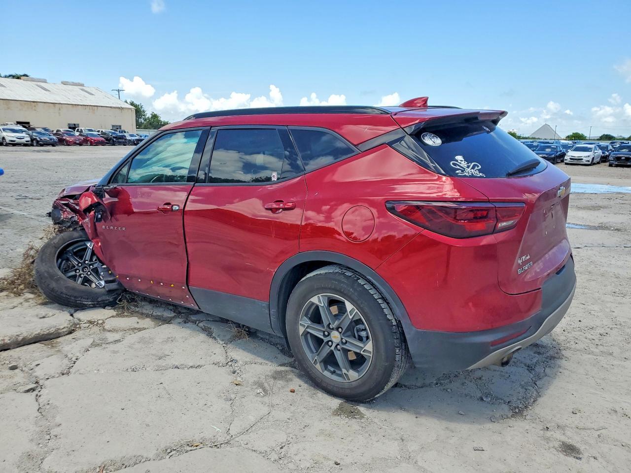 2023 Chevrolet Blazer 3Lt - Фото 2