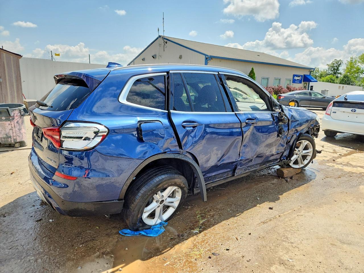 2021 BMW X3 xDrive30I - Image 3