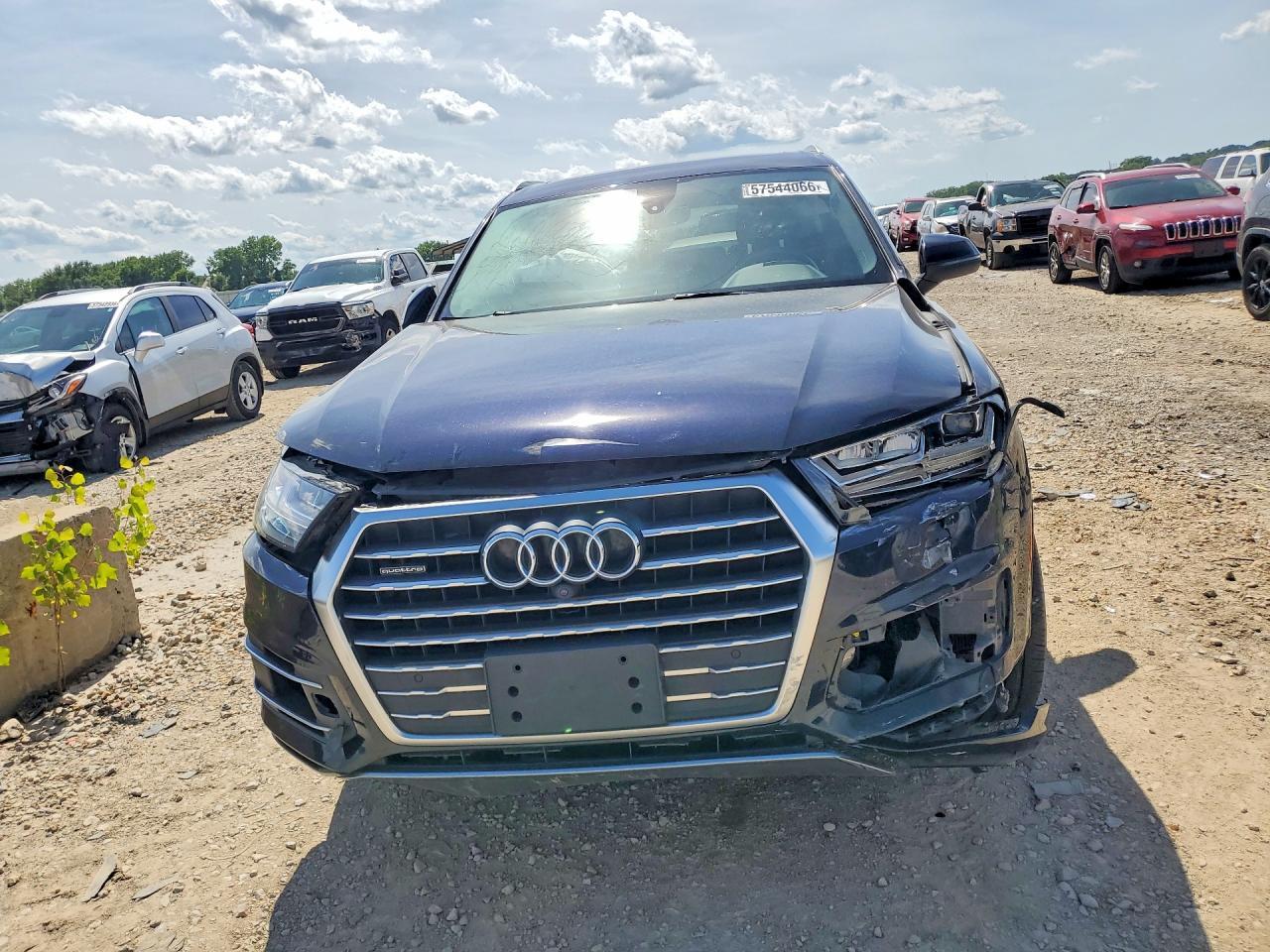 2018 Audi Q7 Premium Plus - Фото 5