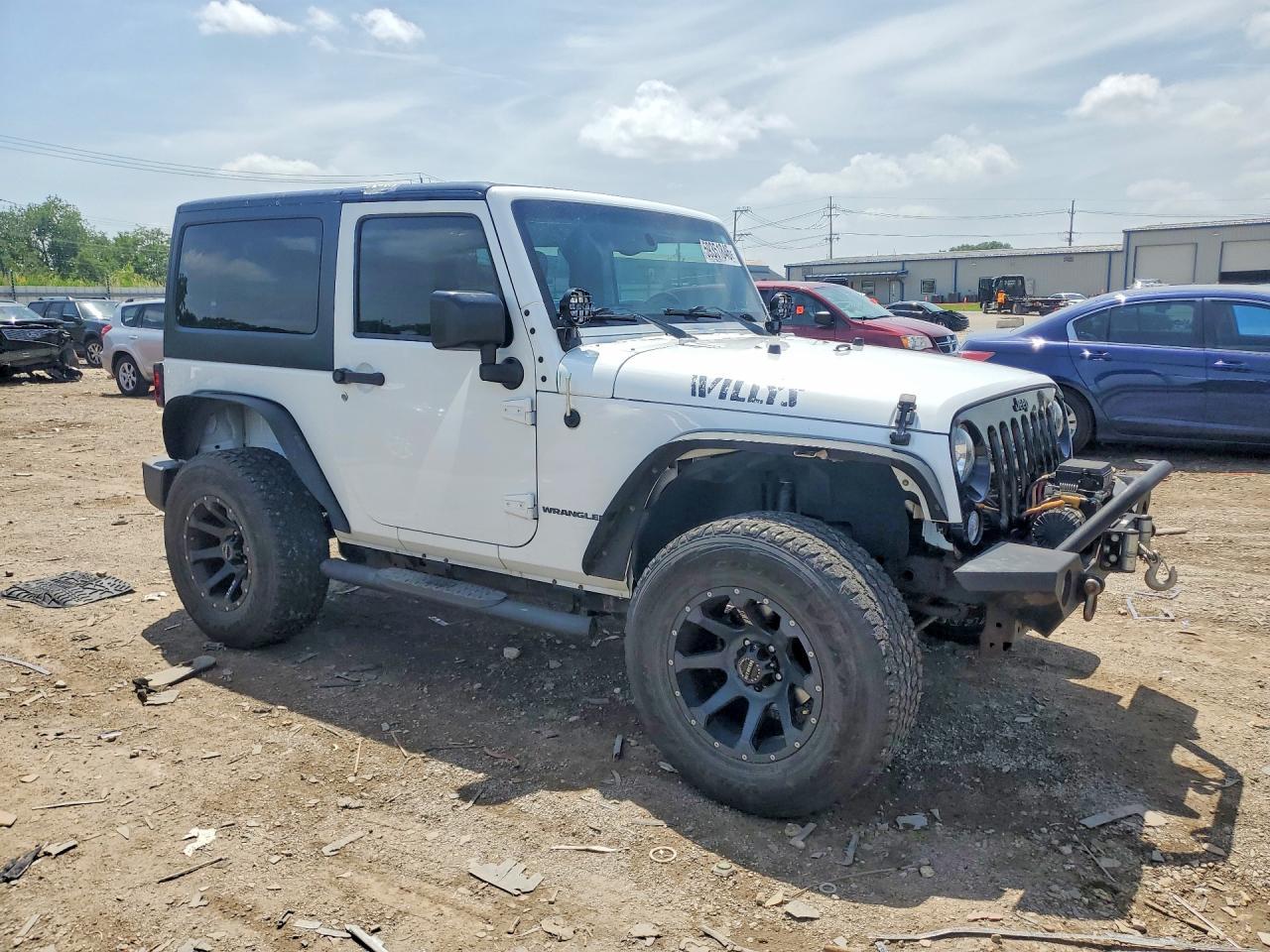 2015 Jeep Wrangler Sport - Фото 4