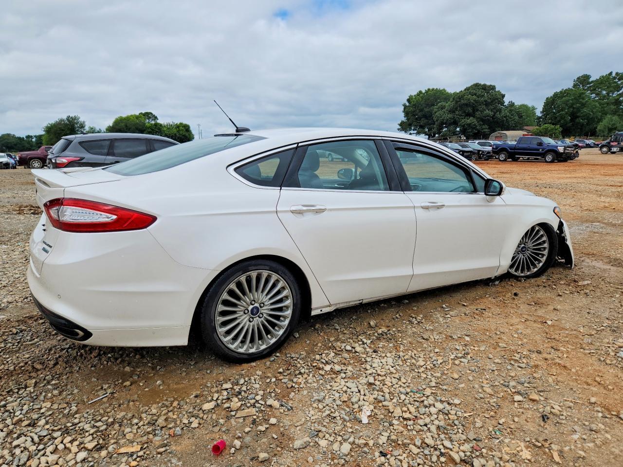 2015 Ford Fusion Titanium - Фото 3