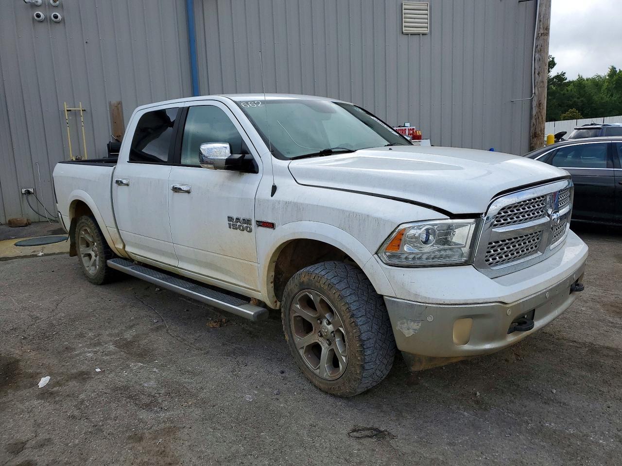 2016 Ram 1500 Laramie - Фото 4