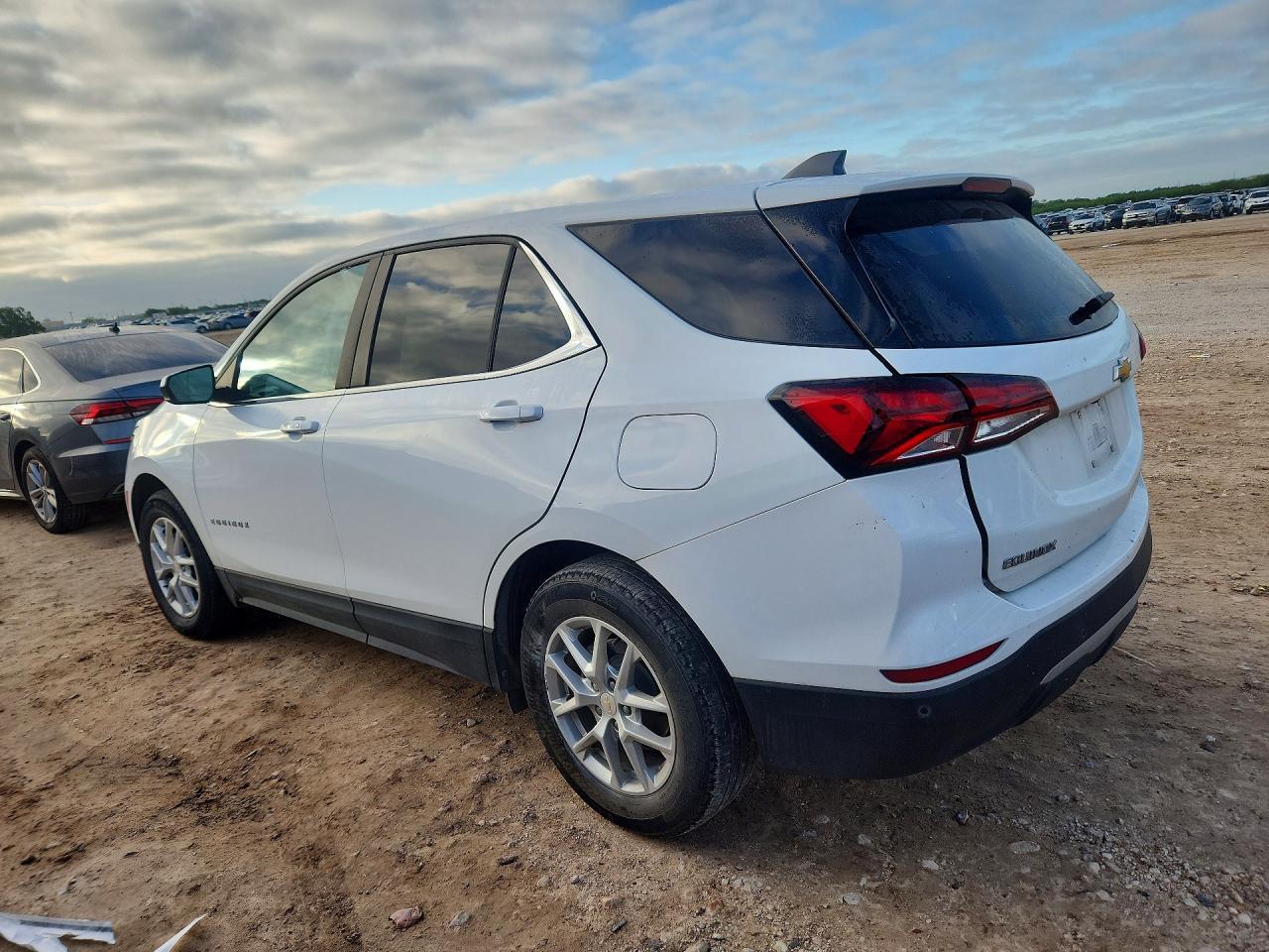 2024 Chevrolet Equinox Lt - Фото 2