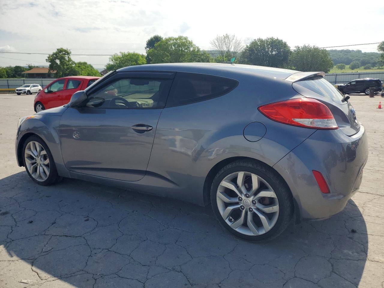 2012 Hyundai Veloster Base - Image 2
