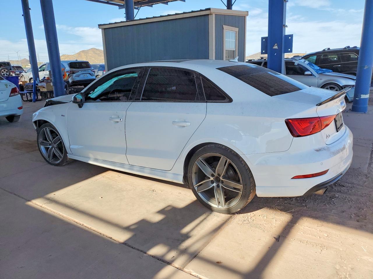 2016 Audi A3 Premium - Фото 2
