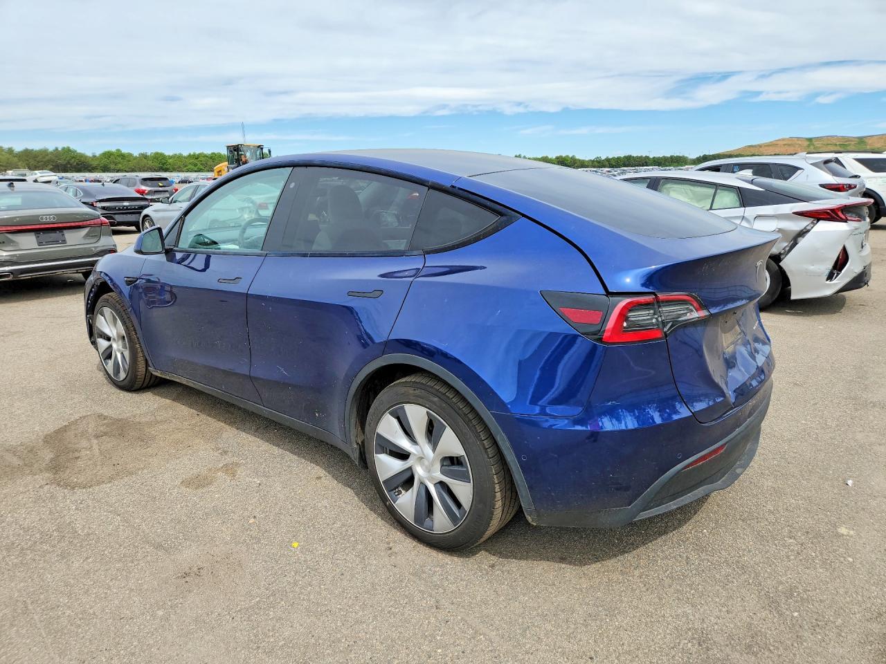 2020 Tesla Model Y - Image 2