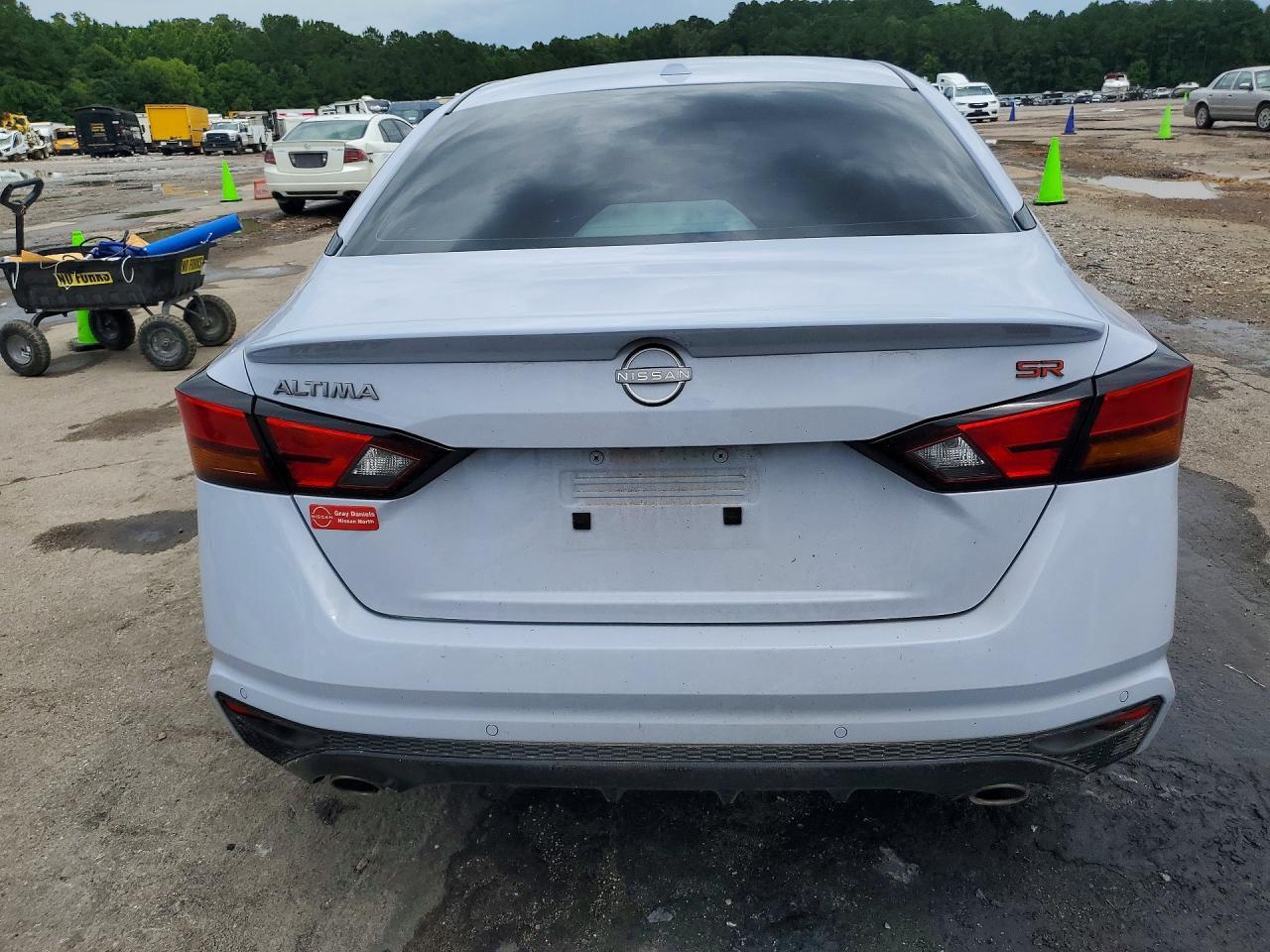 2025 Nissan Altima Sr - Фото 6