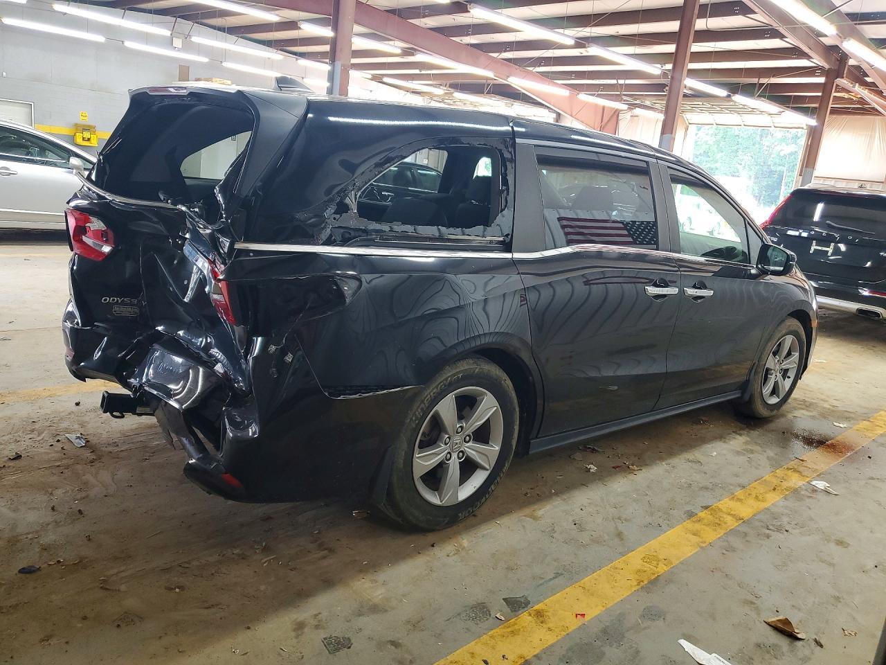 2019 Honda Odyssey - Фото 3