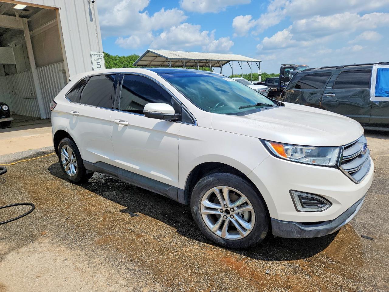 2017 Ford Edge Titanium - Фото 4